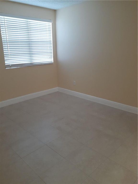 1247 SW 46th Ave APT 1307, photo 8