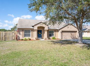 167 Spring Valley Ave, Sebastian, FL 32958