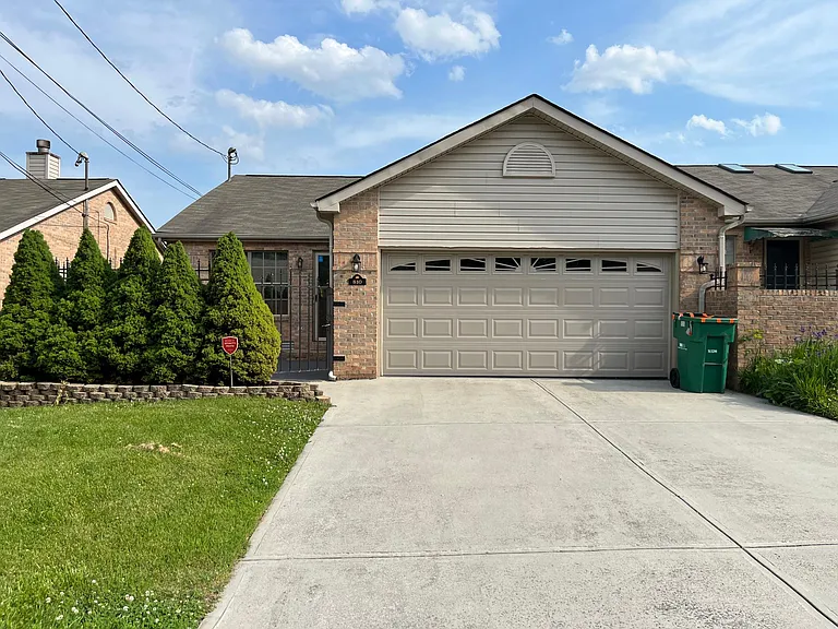 810 Wildview Way — Photo 1