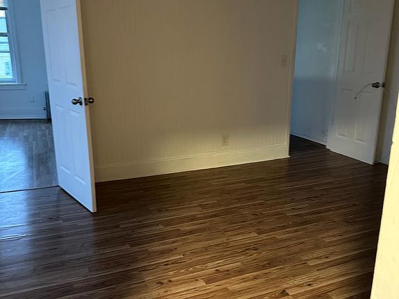 2nd image of 996 McLean Ave #2
