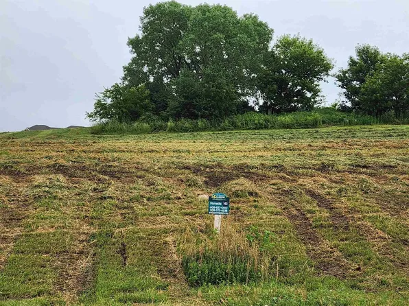 L143 Lucas Lane #143, Sun Prairie, WI 53590