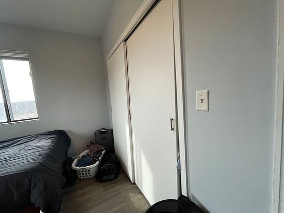 4th image of 3553 N Oakland Ave #401