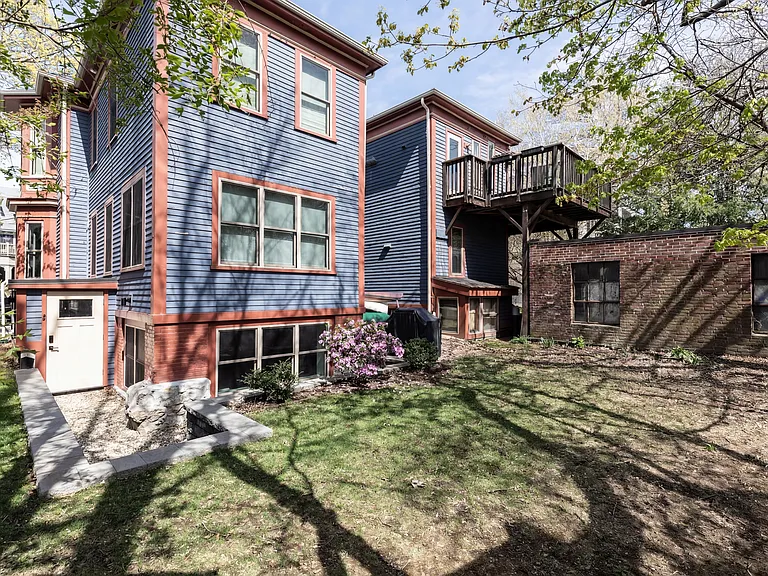 96 Henry St #1 — Photo 16