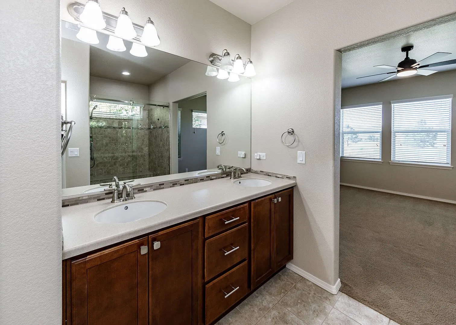 Luxury Golf Course Ranch Walkout in Flying Horse | Stunning AFA & Mountain Views — Photo 4