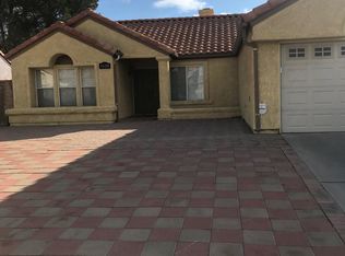1620 Berkshire Dr, Palmdale, CA 93551