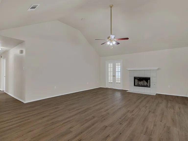 2140 Teal Ct — Photo 8