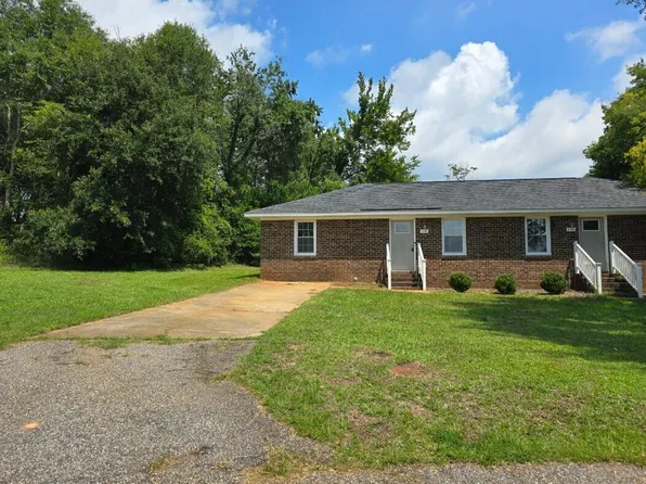 110 Frost Wood Ct, Sumter, SC 29154