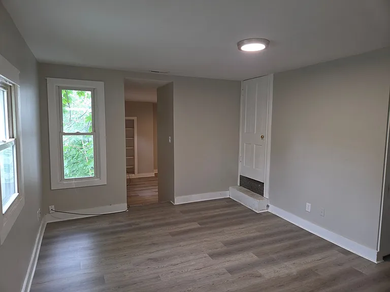 199 Eastern Ave #1-3 — Photo 4