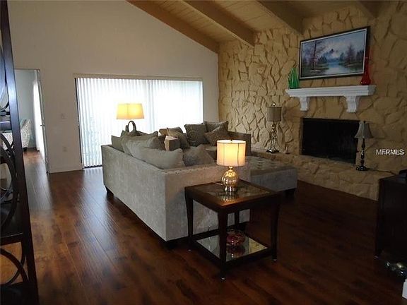 2nd image of 470 S Woodlands Dr