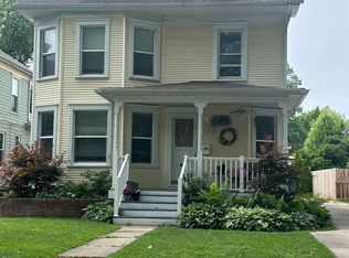 819 S Douglas Ave, Springfield, IL 62704