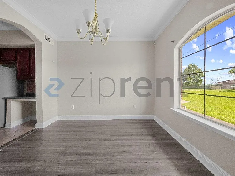 1418 Windsor St #1418 — Photo 17