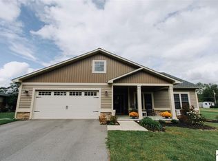 112 Camelot Dr, Murray, KY 42071