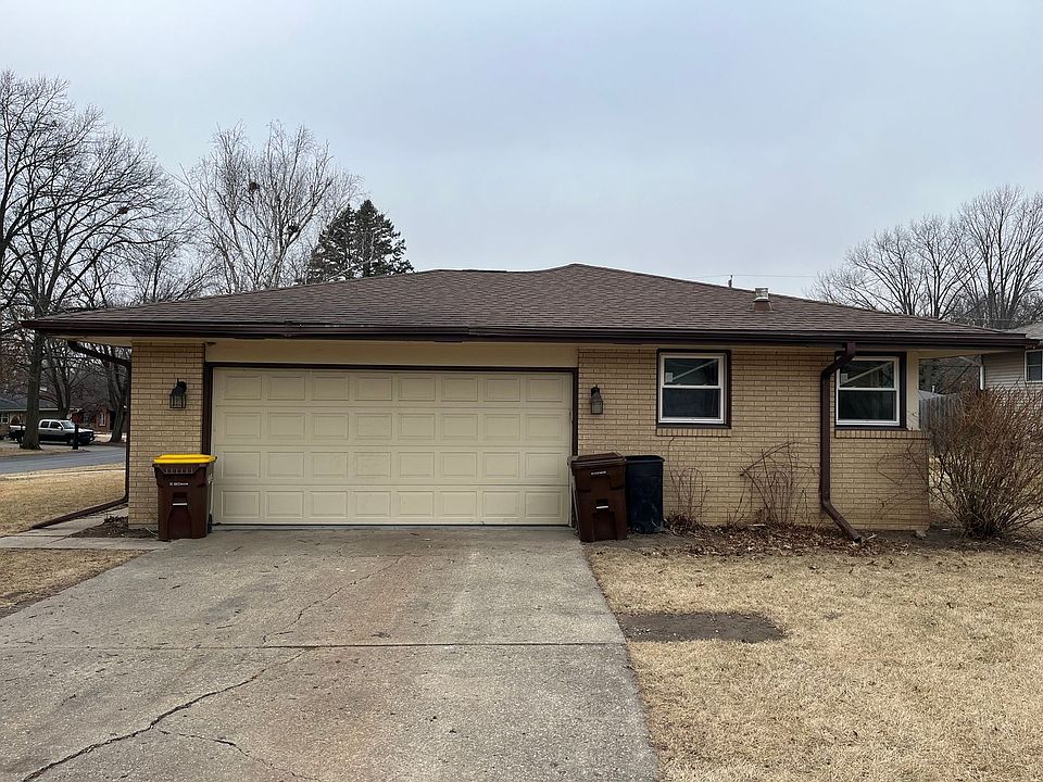 1st image of 1810 Larkspur Dr