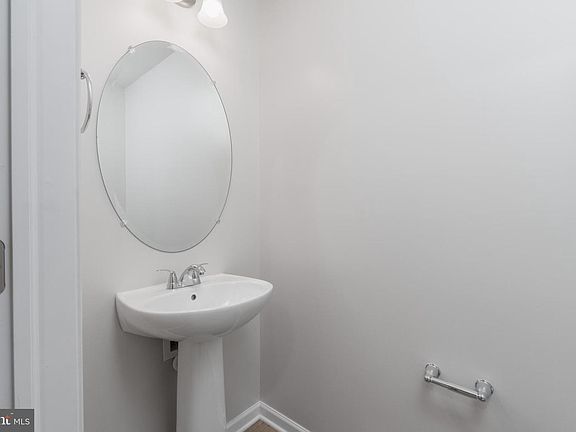 5th image of 168 Highpoint Park Dr