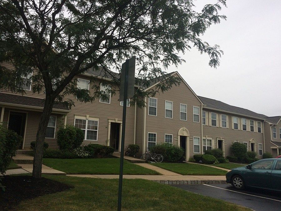 2nd image of 50 Foxglove Dr #50