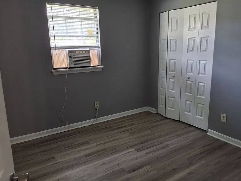 205 Diecks Dr — Photo 14