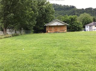 104 Eskins Ave, Cabin Creek, WV 25035