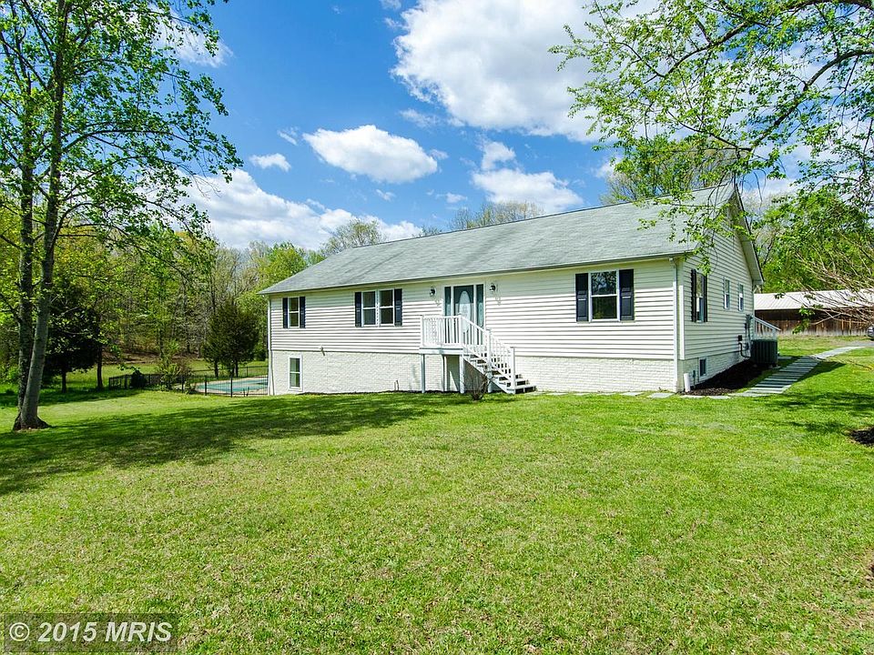 COMPLETE RENOVATION IN COUNTRY SETTING