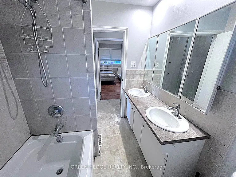 199 Dixie Cres — Photo 13