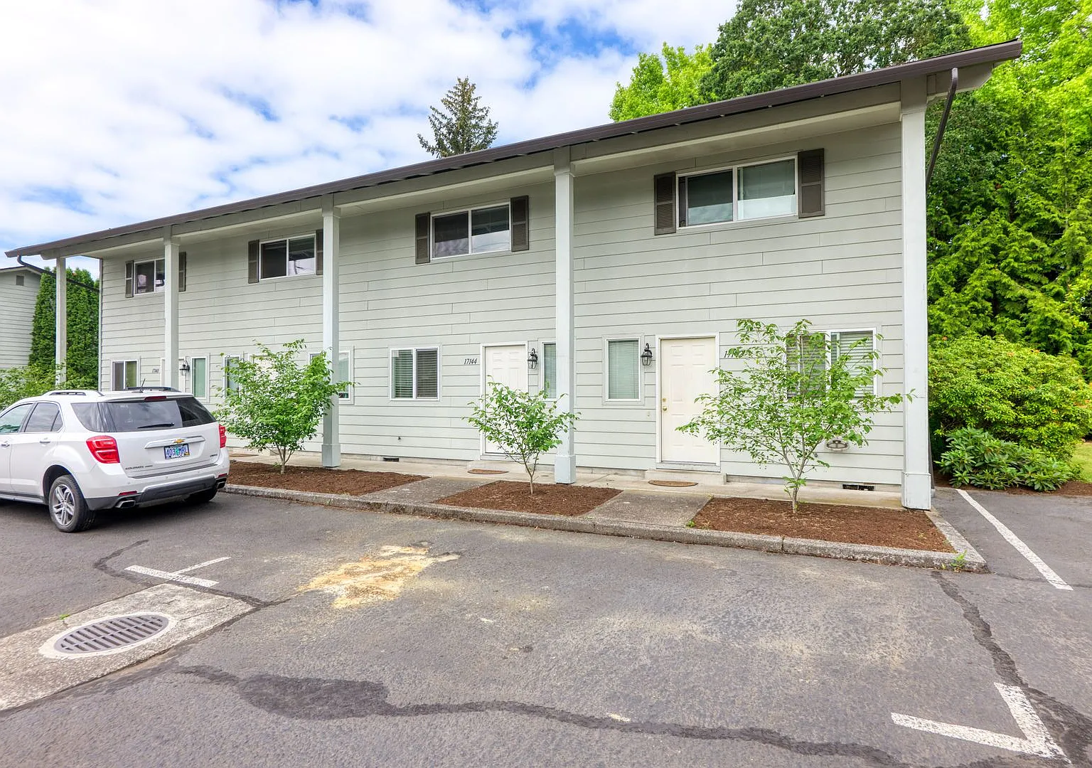 Well-Maintained 2 Bedroom & 1.5 Bath Condo — Photo 1