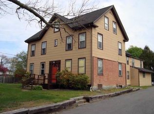 462 Berkley St APT 2R, Taunton, MA 02780