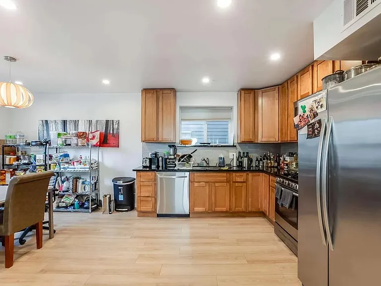 5414 Market St #A — Photo 3