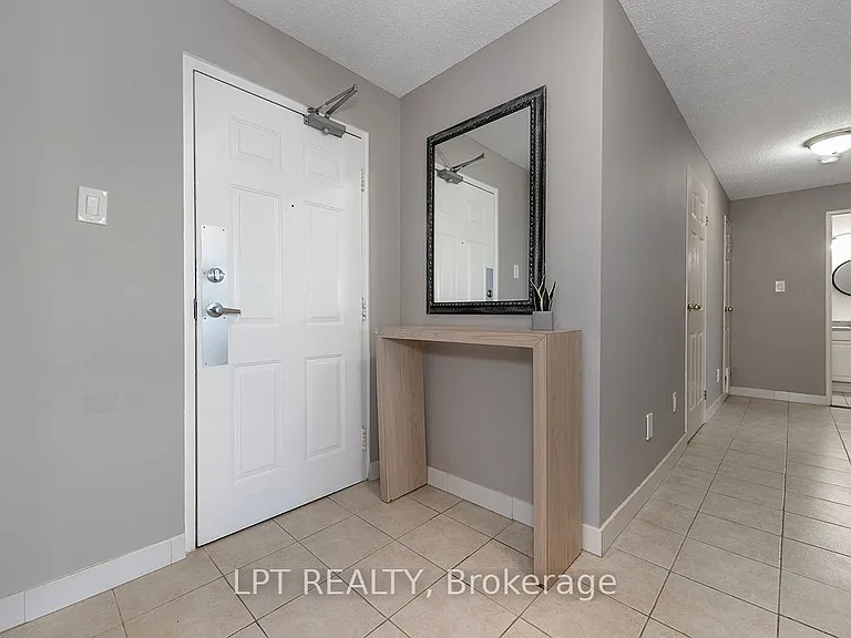 1445 Huron St #302 — Photo 3
