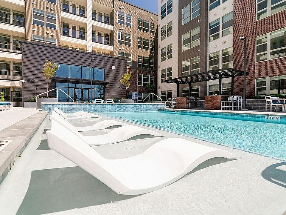Resort-Style Pool at The Richmond Apartments in Millcreek, Utah