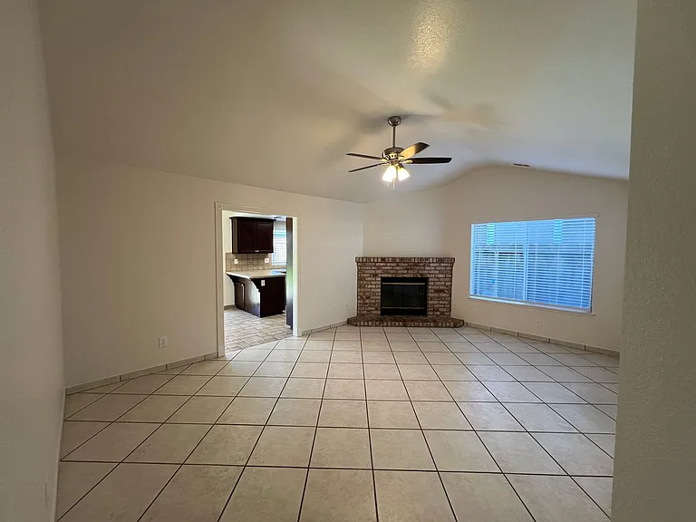 1513 Prospect Ln — Photo 8