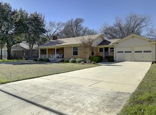 3812 Trail Lake Dr, Fort Worth, TX 76109