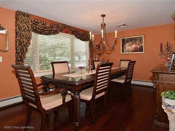 5th image of 182 Lake Garden Dr