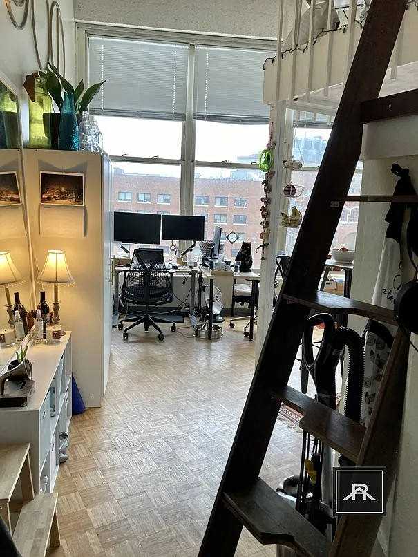 Building Photo - 63 Brookline Ave #403