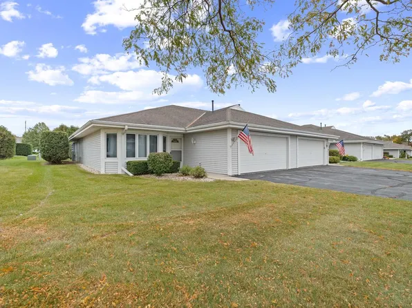 500 Hartford SQUARE, Hartford, WI 53027