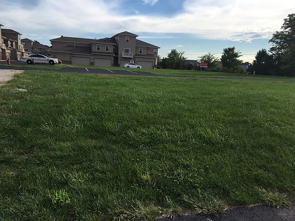 4th image of N Knoxville Ave