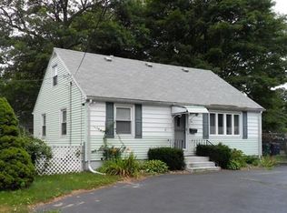 6 Adrian St, Warwick, RI 02886