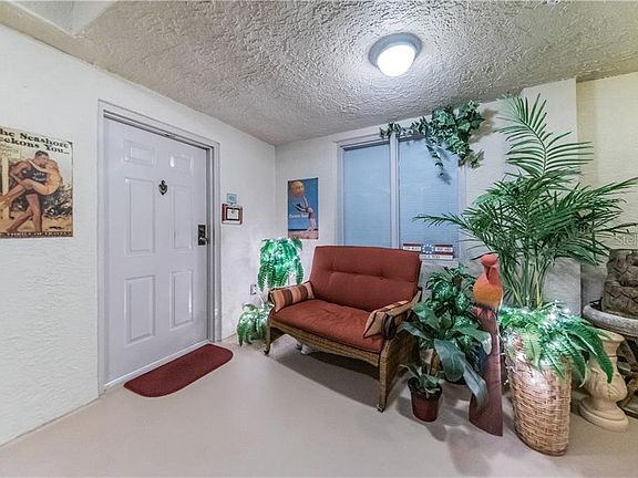 3rd image of 670 Island Way APT 901