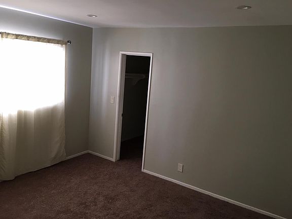5th image of 17620 Burbank Blvd APT 4