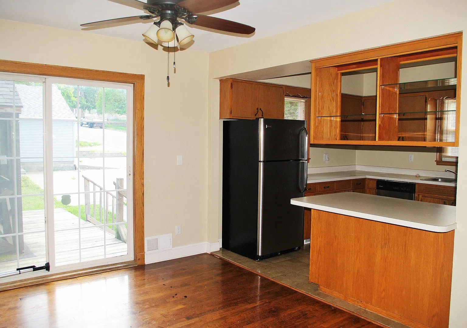 Charming 3 Bedroom Home Near West St. Paul!! — Photo 3