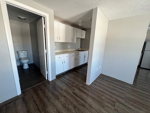 3rd image of 26 Ledge St #26B
