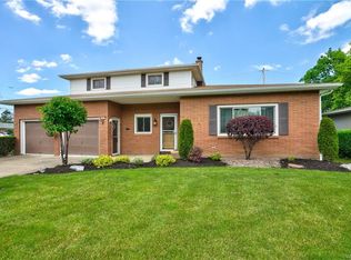4 Monarch Dr, Amherst, NY 14226