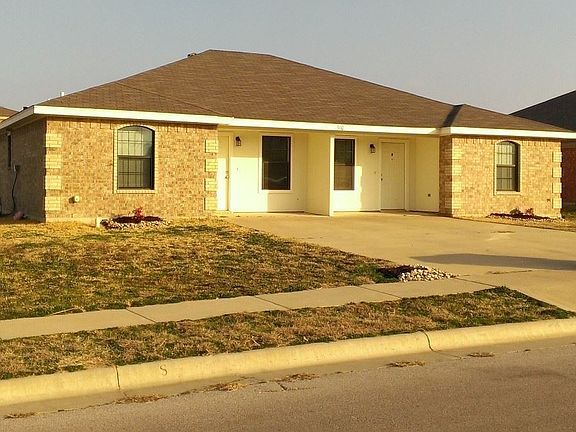 2nd image of 510 Primrose Dr Unit B