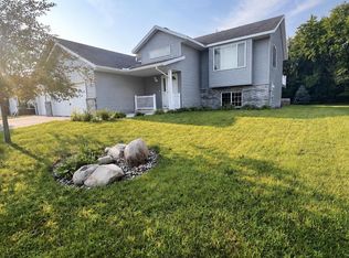 206 Rookery Dr, Cold Spring, MN 56320