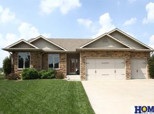 1430 Blanca Dr, Lincoln, NE 68521