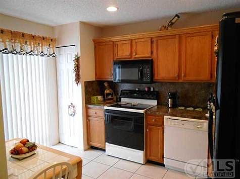 5th image of 2641 Gately Dr #1303