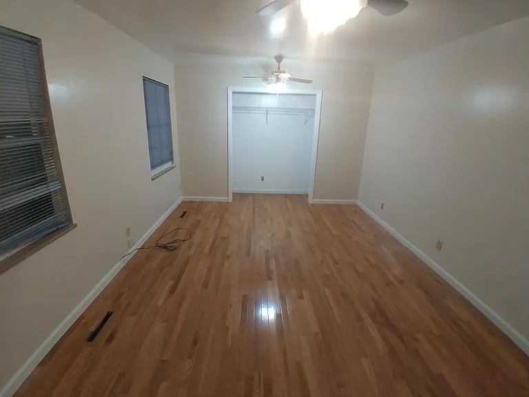 10765 Mercury Dr — Photo 9