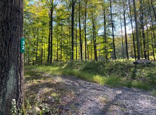 32 W Lake Rd, Florida, NY 10990