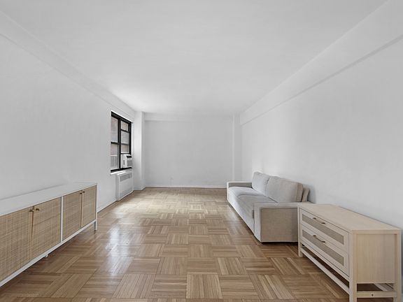 5th image of 140 E 56th St APT 4B