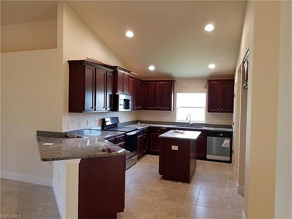 4th image of 4217 NE 18th Ave