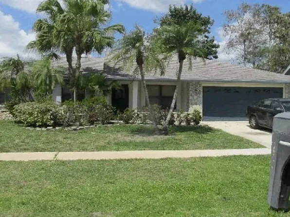 769 Daffodil Dr, Wellington, FL 33414