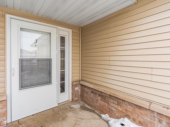 3rd image of 7255 WHITESPIRE ROAD Unit 3